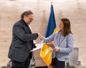 Firma de convenio entre el Comú d’Ordino y la Universitat d’Andorra