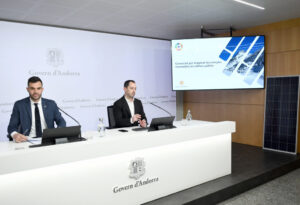 Presentación del Govern sobre energía solar en edificios públicos