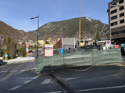 Obras en el nuevo centro de recogida de residuos en Prat de Genil