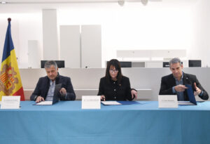 Firma de convenio para el traslado del Museu Thyssen a un nuevo edificio en Andorra.