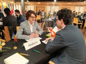 Reunión entre representantes de Andorra y Francia en el salón agrícola de París