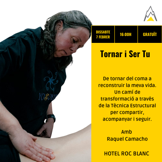 Raquel Camacho durante la conferencia sobre transformación personal