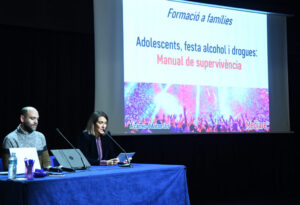 Presentación sobre seguridad en el ocio nocturno para familias