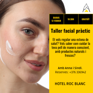 Mujer aplicando crema facial en un taller de cuidado de la piel