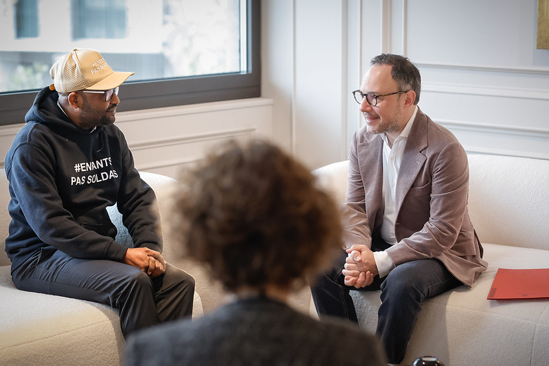 Reunión entre el cap de Govern de Andorra y Junior Nzita Nsuami sobre protección infantil