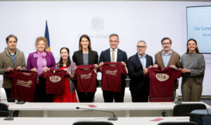 Presentación de la 15ª Cursa Popular Illa Carlemany con camisetas