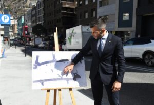 Presentación del plan para tres carriles en el carrer de la Unió