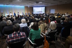Reunión en Andorra la Vella sobre civismo y seguridad ciudadana con participantes