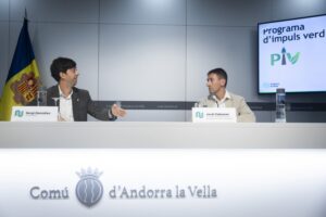 Presentación del Programa d'Impuls Verd en Andorra la Vella con dos ponentes