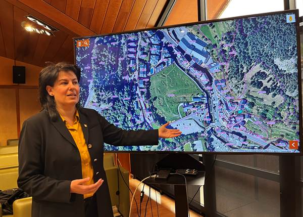 Presentación de la compra del telecabina de Arinsal y su aparcamiento asociado