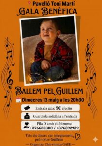 Niño sonriente en la gala benéfica Ballem pel Guillem en Andorra