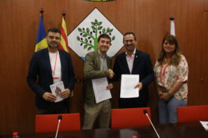Representantes del Gobierno de Andorra firman acuerdo con la Fira Litterarum