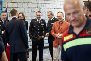 Ceremonia de juramento de nuevos agentes del Cuerpo de Bomberos en Andorra.