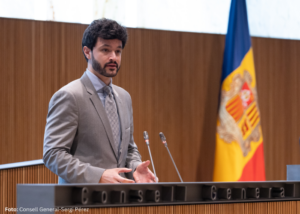 Cerni Escalé discutiendo sobre la crisis de la vivienda en Andorra