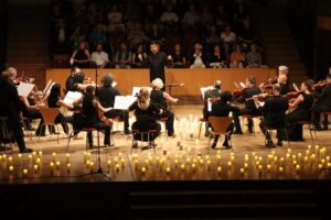 Orquesta Nacional Clásica de Andorra durante el concierto Planeta fràgil en Ordino