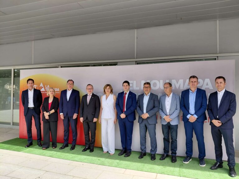 Grupo de personas en la 37ª Trobada Empresarial al Pirineu
