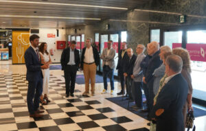 Reunión de cónsules y excónsules en el Centre Cultural Lauredià