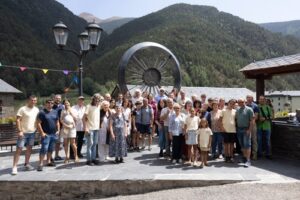 Inauguración de escultura en homenaje a Bonaventura Adellach en Llorts