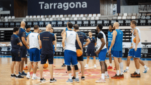 Jugadores del MoraBanc Andorra en un entrenamiento previo a la Lliga Catalana en Tarragona