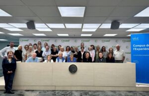 Grupo de estudiantes en el inicio del nuevo curso del Campus de la Experiencia en Andorra